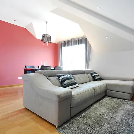 Apartment Galihost - Atico Con Piscina Y Vistas En