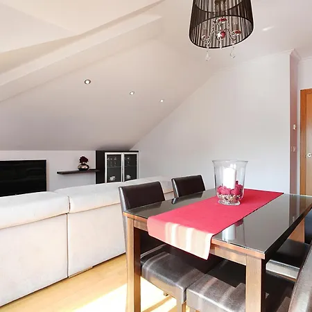 Galihost - Atico Con Piscina Y Vistas En Sanxenxo