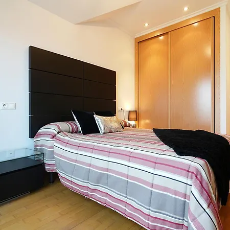 Atico Con Piscina Y Vistas En Apartman Sanxenxo