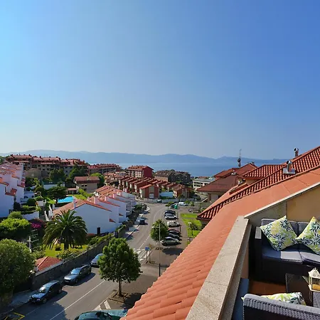 Galihost - Atico Con Piscina Y Vistas En Sanxenxo